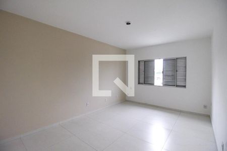 Casa à venda com 175m², 4 quartos e 2 vagasQuarto Suíte