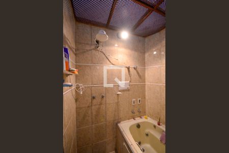 Casa à venda com 118m², 3 quartos e 2 vagasBanheiro