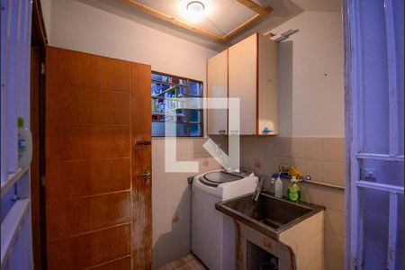 Casa à venda com 118m², 3 quartos e 2 vagasArea de Serviço