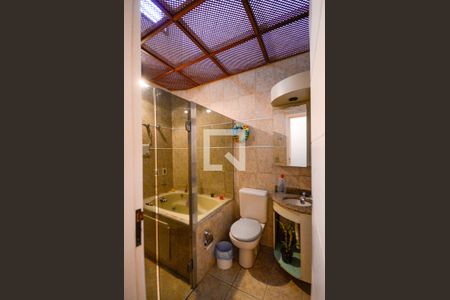 Casa à venda com 118m², 3 quartos e 2 vagasBanheiro