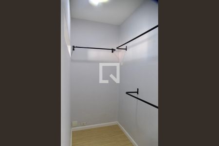 Apartamento para alugar com 65m², 1 quarto e 1 vaga Apartamento para alugar com 65m², 1 quarto e 1 vagaCloset