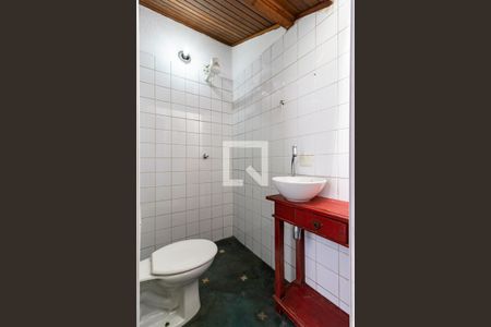 Casa à venda com 120m², 2 quartos e sem vaga1o. Andar - Banheiro de Serviço