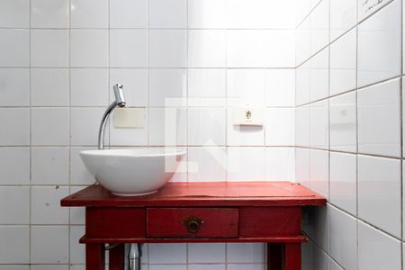 Casa à venda com 120m², 2 quartos e sem vaga1o. Andar - Banheiro de Serviço