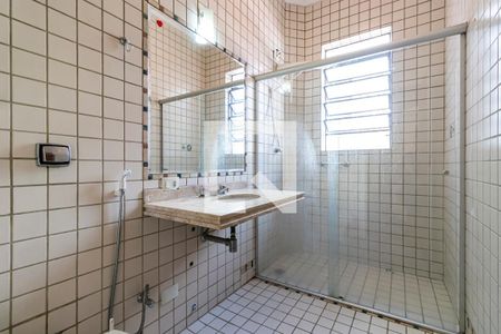 Casa à venda com 120m², 2 quartos e sem vaga2o. Andar - Banheiro