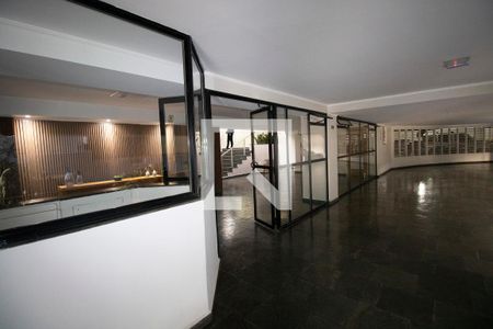 Apartamento à venda com 240m², 4 quartos e 2 vagasHall de entrada