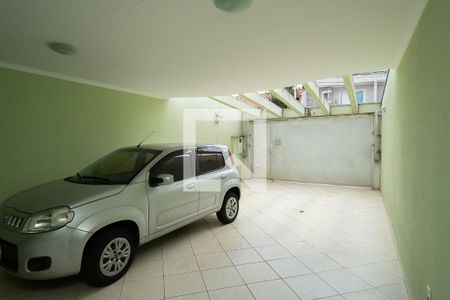 Casa à venda com 209m², 3 quartos e 4 vagas Casa à venda com 209m², 3 quartos e 4 vagasGaragem