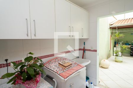 Casa à venda com 209m², 3 quartos e 4 vagas Casa à venda com 209m², 3 quartos e 4 vagasÁrea de Serviço