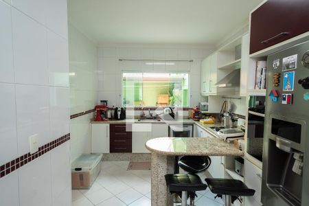 Casa à venda com 209m², 3 quartos e 4 vagas Casa à venda com 209m², 3 quartos e 4 vagasCozinha