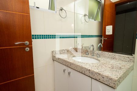 Casa à venda com 209m², 3 quartos e 4 vagas Casa à venda com 209m², 3 quartos e 4 vagasBanheiro da Suíte 2