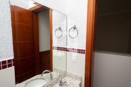 Casa à venda com 209m², 3 quartos e 4 vagas Casa à venda com 209m², 3 quartos e 4 vagasLavabo 2