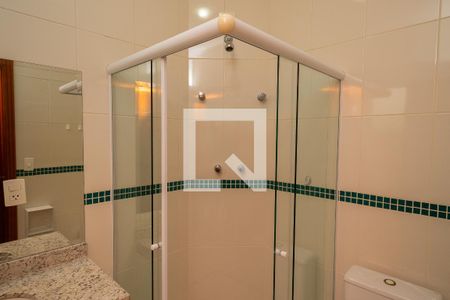 Casa à venda com 209m², 3 quartos e 4 vagas Casa à venda com 209m², 3 quartos e 4 vagasBanheiro da Suíte 2