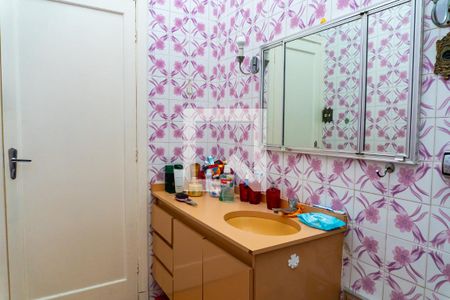 Casa à venda com 106m², 3 quartos e 1 vagaBanheiro