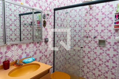 Casa à venda com 106m², 3 quartos e 1 vagaBanheiro