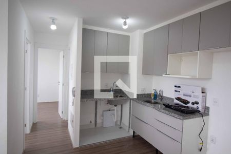 Cozinha  de apartamento para alugar com 2 quartos, 38m² em Quarta Parada, São Paulo