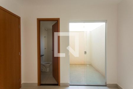 Apartamento para alugar com 65m², 2 quartos e 1 vaga Apartamento para alugar com 65m², 2 quartos e 1 vagaSuite