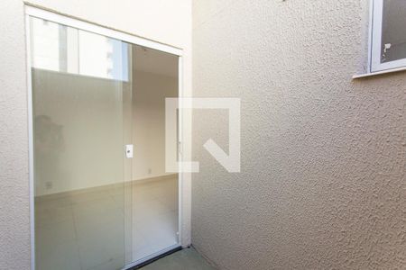 Apartamento para alugar com 65m², 2 quartos e 1 vaga Apartamento para alugar com 65m², 2 quartos e 1 vagaVaranda da Suite