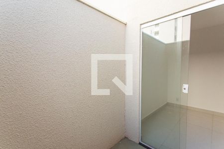 Apartamento para alugar com 65m², 2 quartos e 1 vaga Apartamento para alugar com 65m², 2 quartos e 1 vagaVaranda da Suite