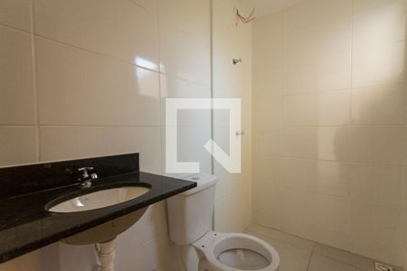 Apartamento para alugar com 65m², 2 quartos e 1 vaga Apartamento para alugar com 65m², 2 quartos e 1 vagaBanheiro da Suite