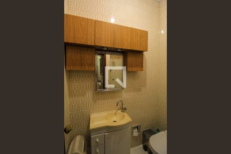 Casa à venda com 160m², 3 quartos e 2 vagasBanheiro