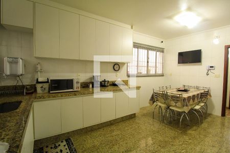 Casa à venda com 160m², 3 quartos e 2 vagasCozinha