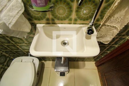 Casa à venda com 160m², 3 quartos e 2 vagasLavabo