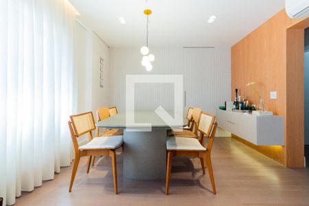Apartamento à venda com 114m², 2 quartos e 2 vagas Apartamento à venda com 114m², 2 quartos e 2 vagasSala