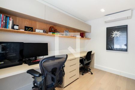 Apartamento à venda com 114m², 2 quartos e 2 vagas Apartamento à venda com 114m², 2 quartos e 2 vagasEscritório