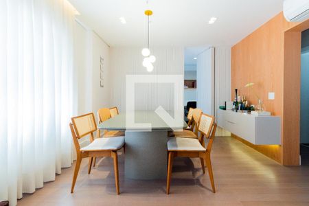 Apartamento à venda com 114m², 2 quartos e 2 vagas Apartamento à venda com 114m², 2 quartos e 2 vagasSala
