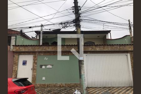 Casa para alugar com 202m², 3 quartos e 5 vagasFachada