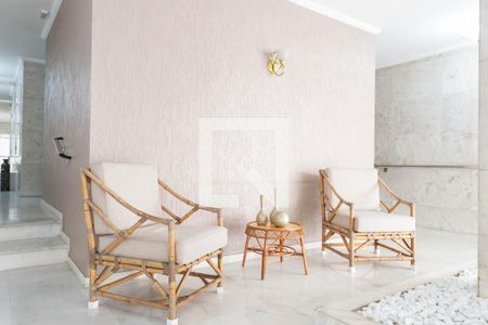 Apartamento para alugar com 83m², 2 quartos e 1 vaga Apartamento para alugar com 83m², 2 quartos e 1 vagaHall de entrada