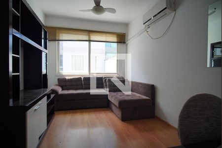 Sala de apartamento à venda com 2 quartos, 56m² em Petrópolis, Porto Alegre
