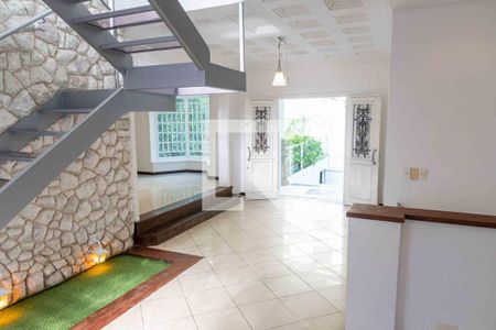 Sala de casa à venda com 4 quartos, 250m² em Ingá, Niterói