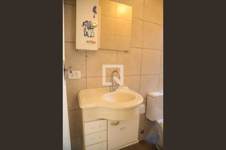 Casa à venda com 218m², 5 quartos e 3 vagasEdícula (Banheiro da Suíte 2)