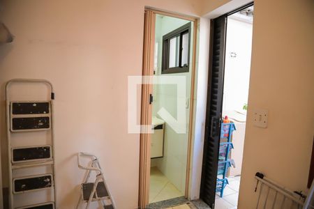 Casa à venda com 218m², 5 quartos e 3 vagasEdícula (Suíte 1) 