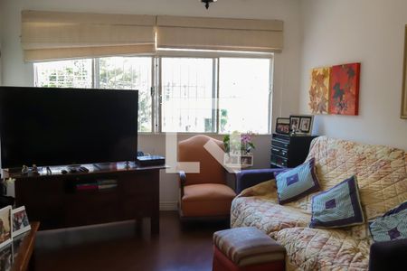 Sala de TV de casa à venda com 5 quartos, 218m² em Vila Mariana, São Paulo