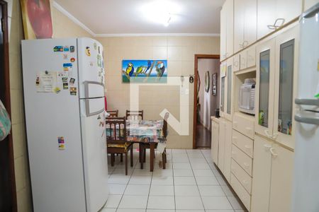 Casa à venda com 218m², 5 quartos e 3 vagasCozinha