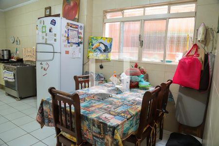 Casa à venda com 218m², 5 quartos e 3 vagasCozinha