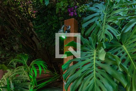 Casa de condomínio à venda com 439m², 4 quartos e 4 vagasChuveiro Piscina