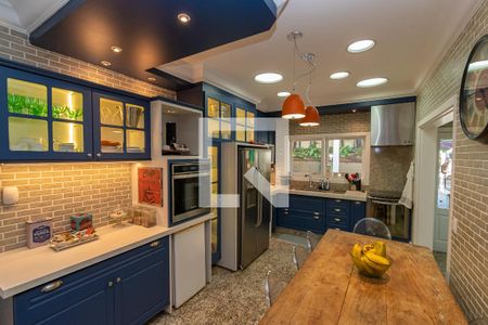 Casa de condomínio à venda com 439m², 4 quartos e 4 vagasCozinha