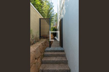 Casa de condomínio à venda com 439m², 4 quartos e 4 vagasAcesso lateral 