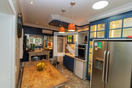 Casa de condomínio à venda com 439m², 4 quartos e 4 vagasCozinha