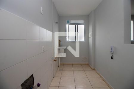 Apartamento para alugar com 46m², 2 quartos e 1 vaga Apartamento para alugar com 46m², 2 quartos e 1 vagaCozinha e Área de Serviço