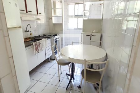 Apartamento para alugar com 45m², 2 quartos e 1 vaga Apartamento para alugar com 45m², 2 quartos e 1 vagaCozinha