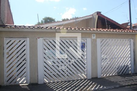 Casa para alugar com 200m², 6 quartos e 2 vagasFachada