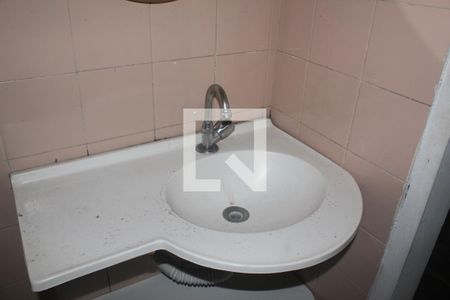 Casa para alugar com 200m², 6 quartos e 2 vagasBanheiro de serviço