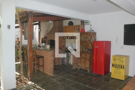 Casa para alugar com 200m², 6 quartos e 2 vagasChurrasqueira