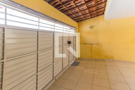 Casa à venda com 112m², 2 quartos e 2 vagasGaragem