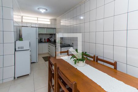 Casa à venda com 112m², 2 quartos e 2 vagasCozinha