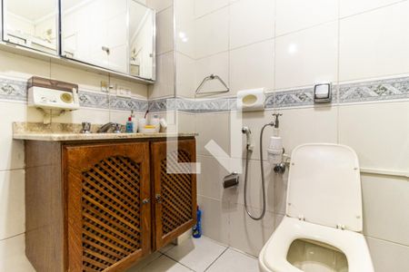 Apartamento para alugar com 150m², 2 quartos e sem vagaBanheiro - Armário