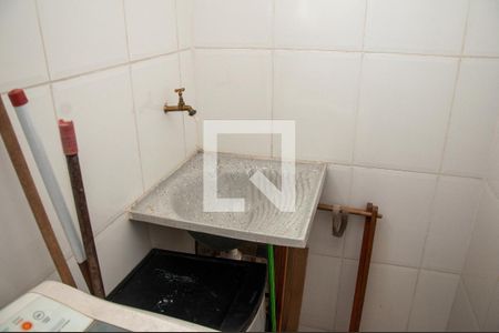 Apartamento para alugar com 60m², 2 quartos e sem vagaCozinha e Área de Serviço